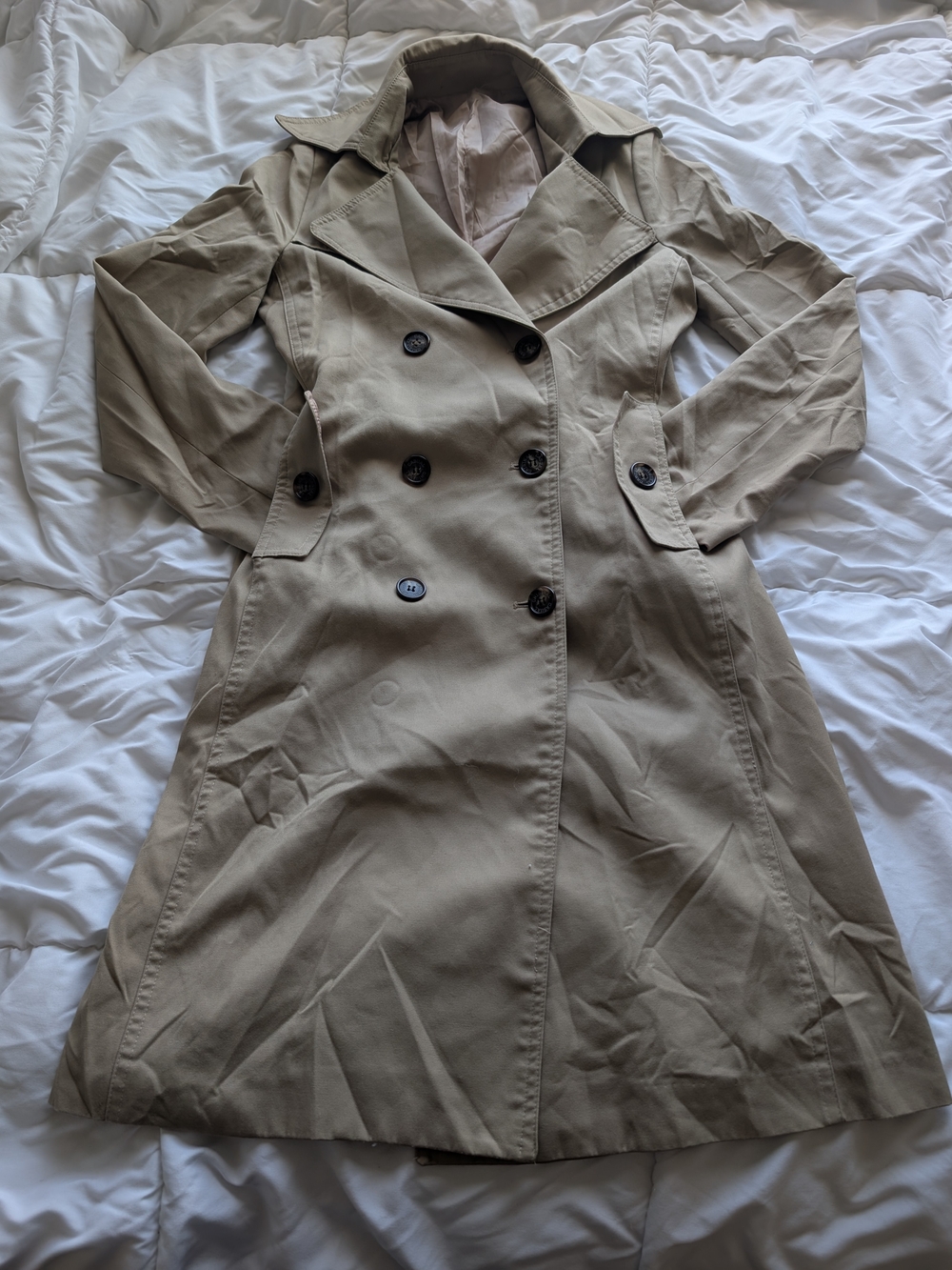 Classic Women's Double-Breasted Trench Coat in Beige